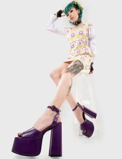 Lamoda Platform><noscript><img width=