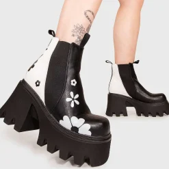 Lamoda Platform><noscript><img width=