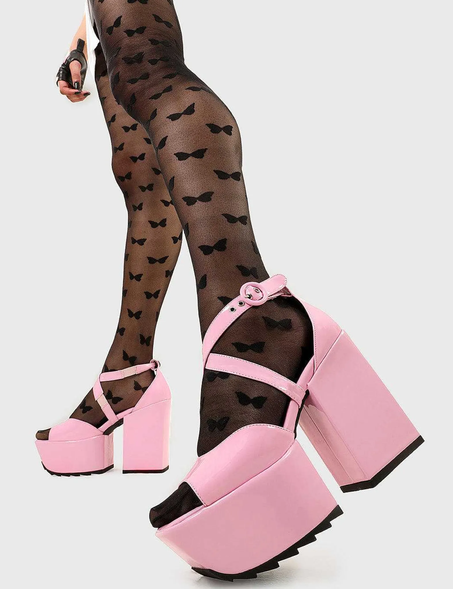 Lamoda Platform>Enemies Close Platform Sandals
