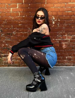 Lamoda Platform><noscript><img width=