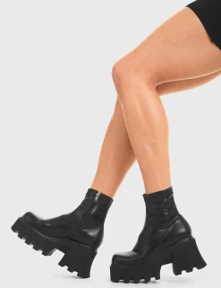 Lamoda Platform><noscript><img width=